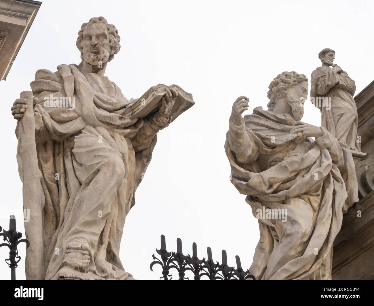 Statuen der Apostel in der Kirche der Heiligen Peter und Paul, Krakau Stockfoto