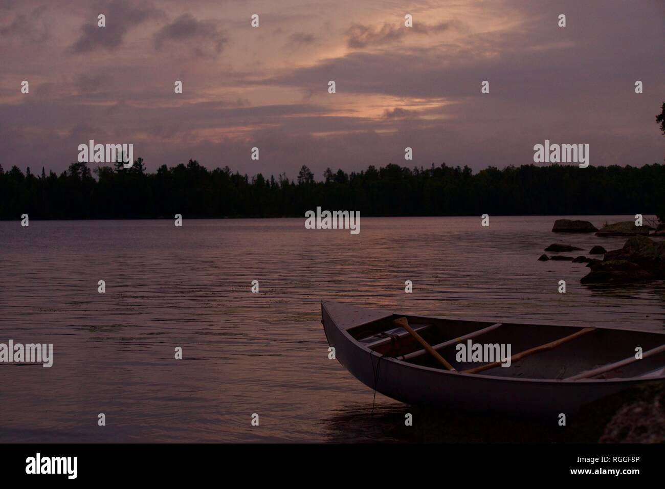 Kanu in der Grenzschicht Wasser Canoe Area Wilderness in Minnesota Stockfoto