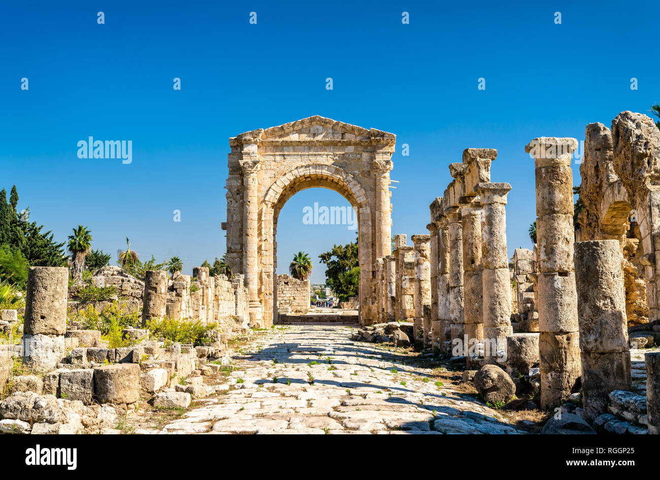Hadriansbogen am Al-Bass Reifen Nekropole im Libanon Stockfoto