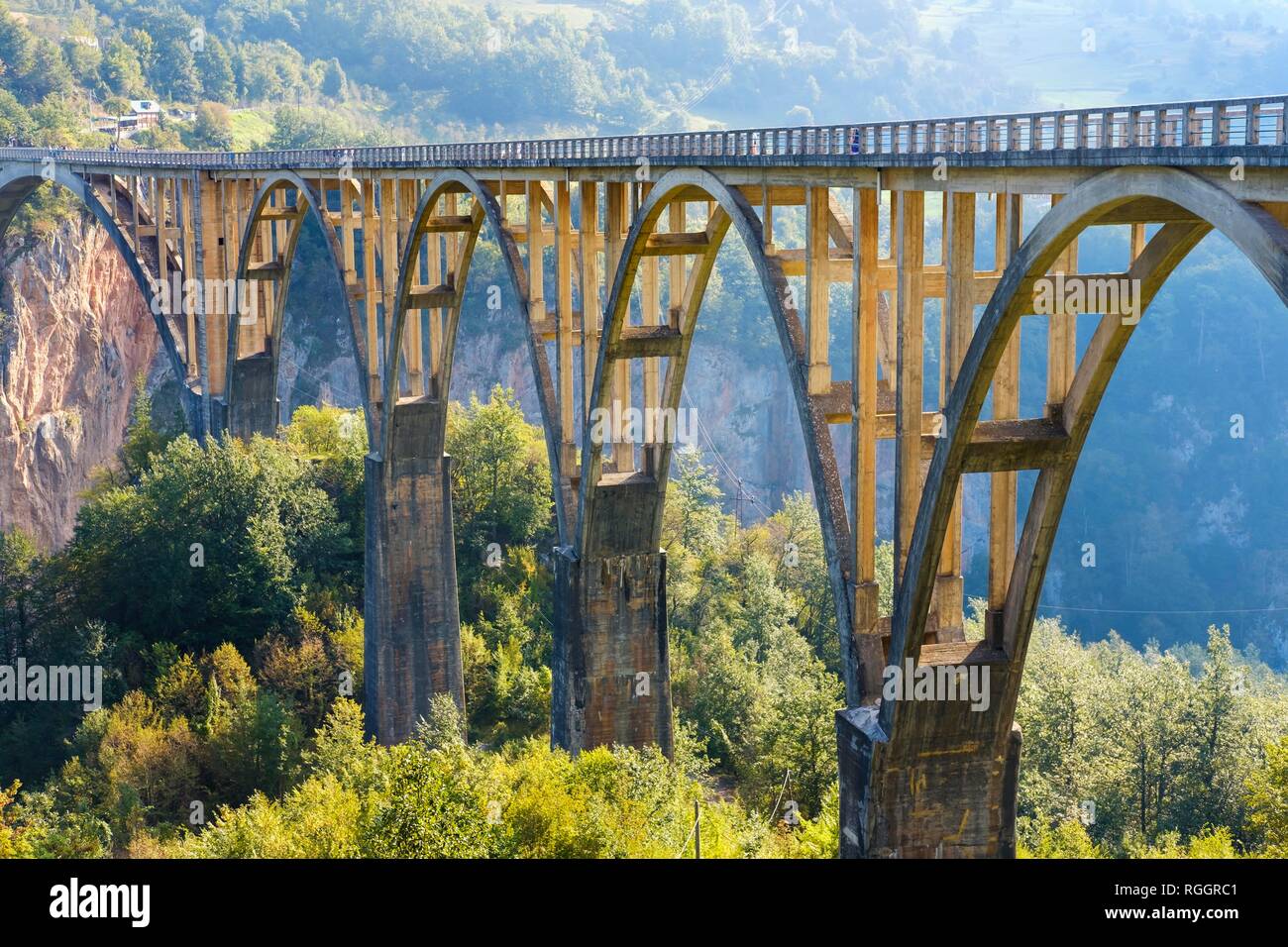 Tara Brücke, Durdevica, Tara Schlucht, Nationalpark Durmitor, Montenegro Pljevlja Provinz, Stockfoto