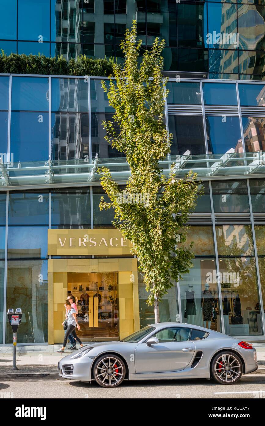 Luxury Car Porsche Gesichter luxus Fashion Store Versace, Vancouver, British Columbia, Kanada Stockfoto