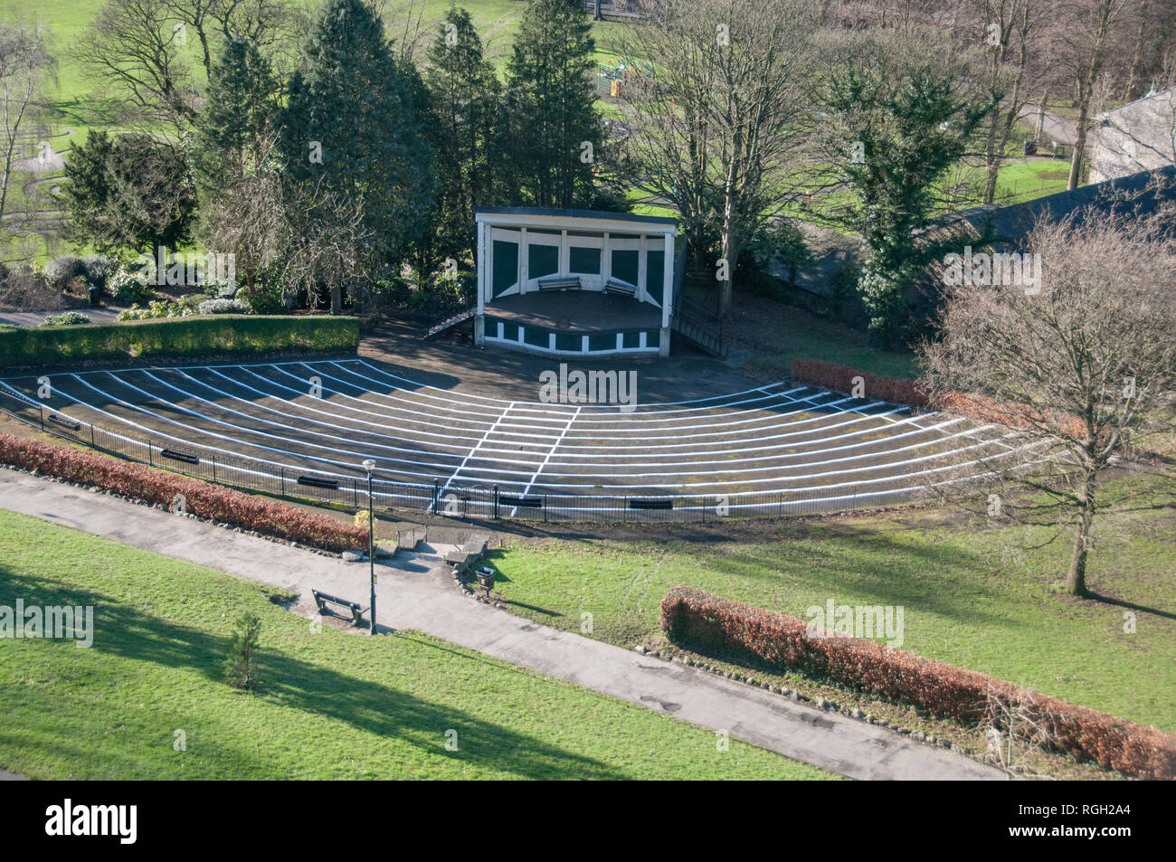 Um GROSSBRITANNIEN - Der Musikpavillon im Schatten von Clitheroe Castle gelegen, im Herzen des Ribble Valley. Stockfoto