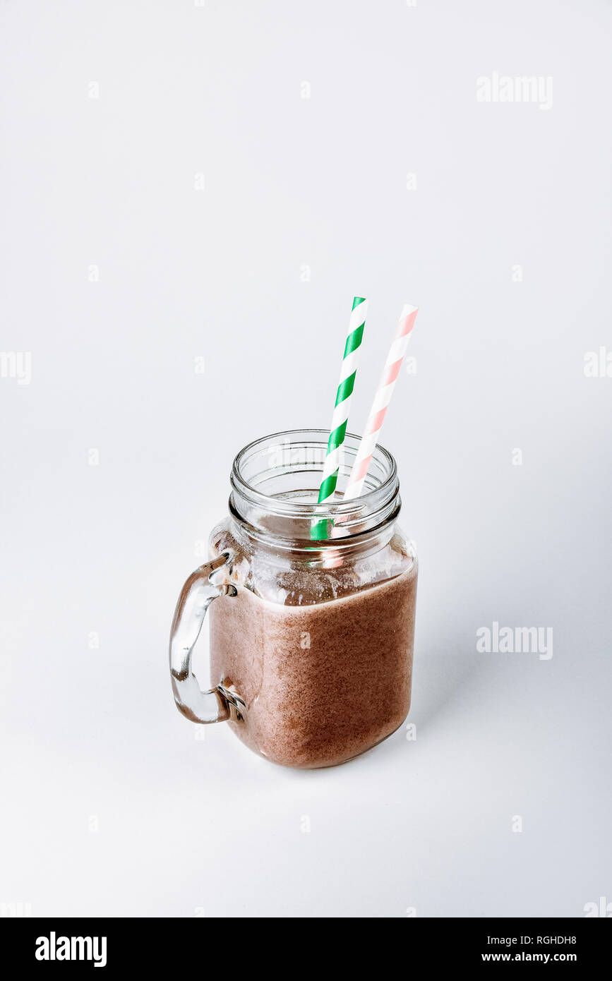 Protein Schokolade Cocktail mit Kakao für Sport Ernährung Essen ohne Kalorien Stockfoto