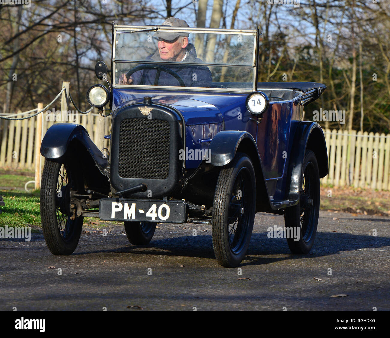 David Marsh, Austin 7 eng befreundeten 4-Sitzer, Vintage Sports Car Club, VSCC, Neues Jahr Fahrprüfung, Brooklands, Sonntag, den 27. Januar 2019, Wettbewerb, Spaß, Stockfoto