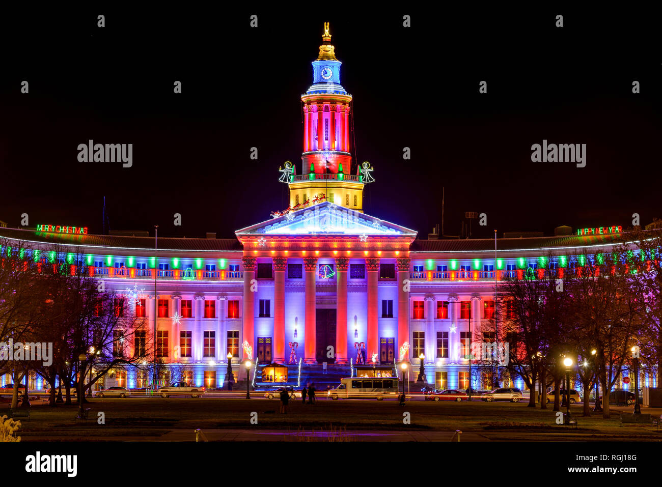 Dezember Nacht in Denver City Hall - Dezember Nacht Blick auf Denver City und County Building am Civic Center, Denver, Colorado, USA. Stockfoto