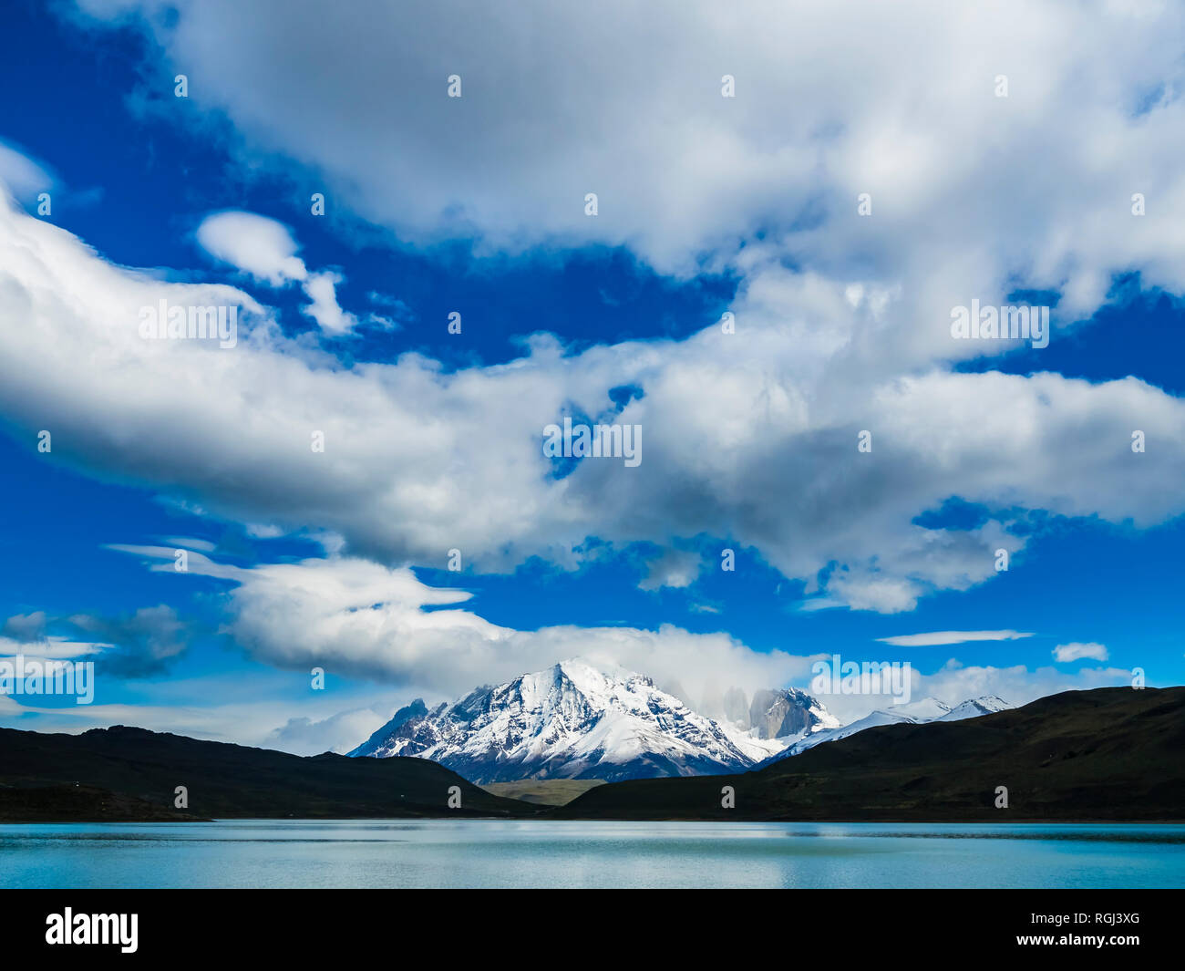 Chile, Patagonien, Magallanes y la Antarktis Chilena Region, Torres del Paine Nationalpark, Cuernos Del Paine, Laguna Amarga Stockfoto