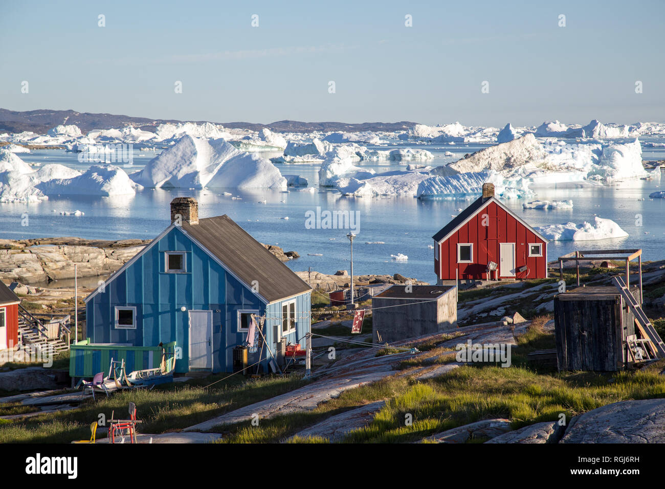 Bunte Häuser in Rodebay, Grönland Stockfoto