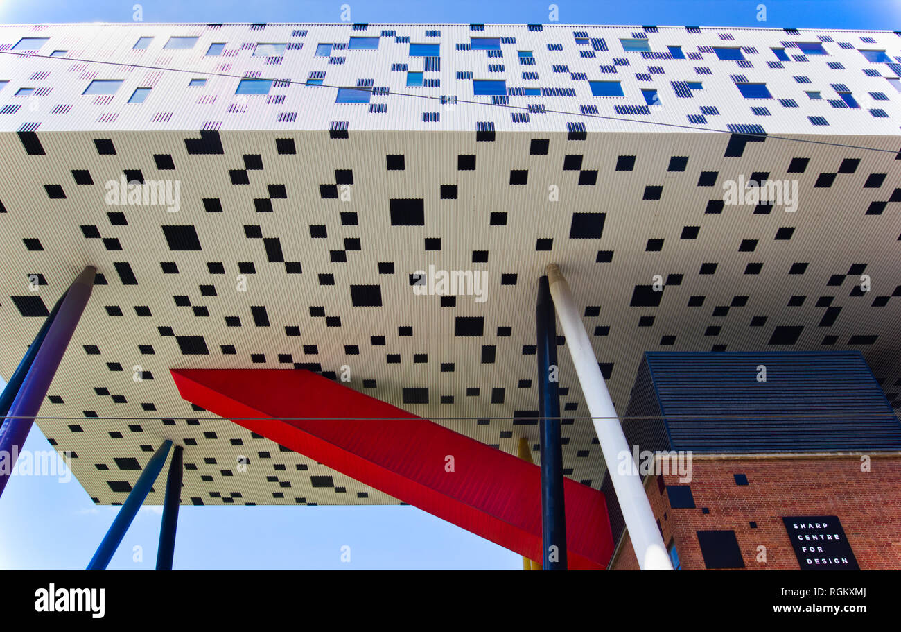 Die scharfe Zentrum für Design eine preisgekrönte Erweiterung OCAD Universität, Grange Park, Toronto, Ontario, Kanada Stockfoto