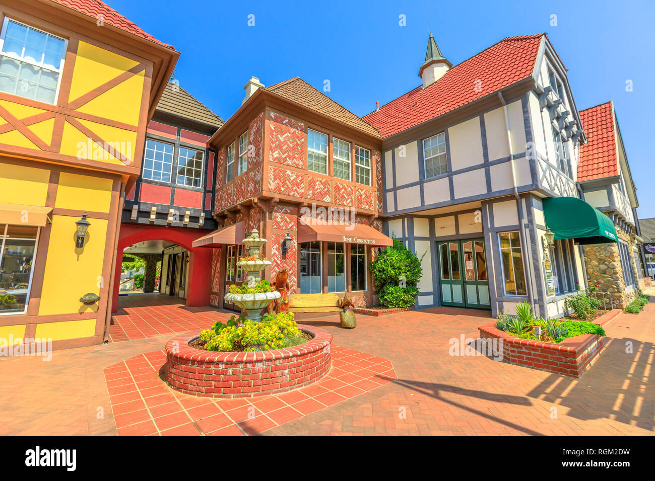 Solvang, Kalifornien, Vereinigte Staaten - 10 August, 2018: die malerischen Dänischen Dorf Solvang berühmt für bunte und europäischer Architektur. Historische Stockfoto