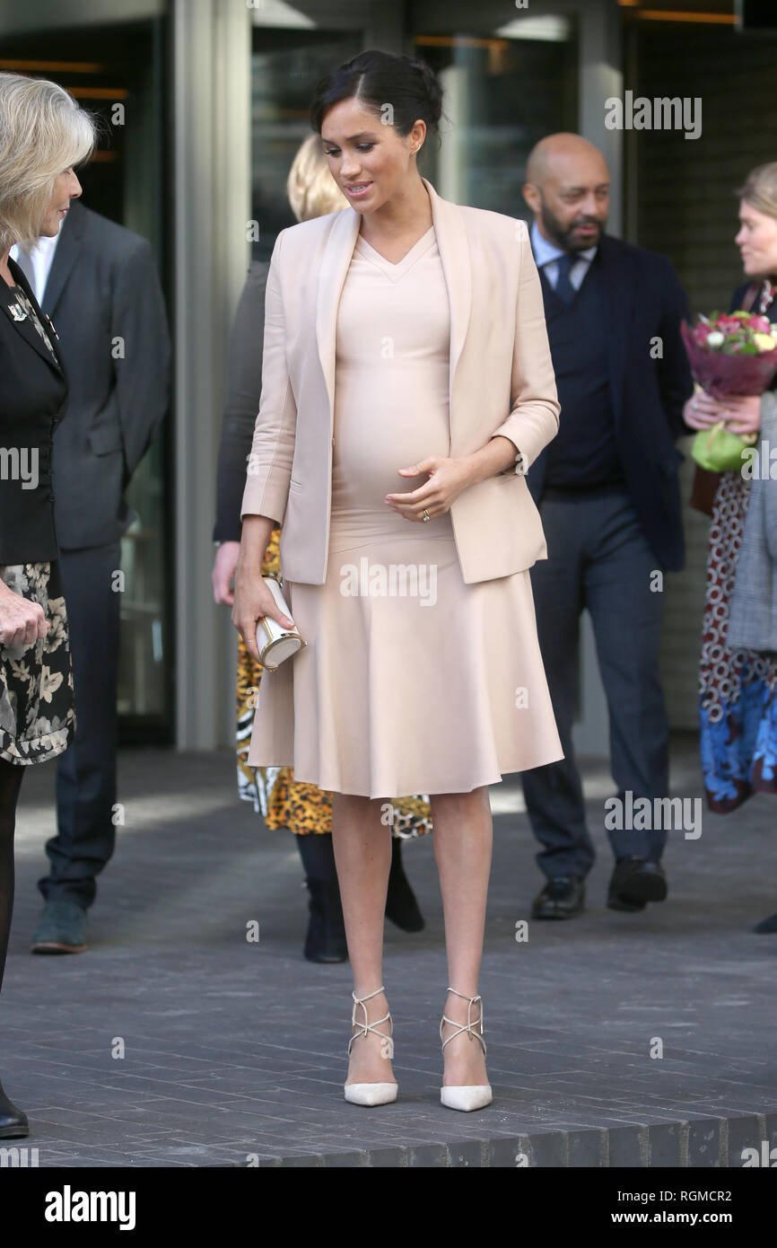 London, Großbritannien. 30 Jan, 2019. Meghan Markle, die Herzogin von Sussex besucht das National Theatre in London, UK. 30. JANUAR 2019. Credit: Trevor Adams/Matrix/MediaPunch *** KEINE UK *** Credit: MediaPunch Inc/Alamy leben Nachrichten Stockfoto