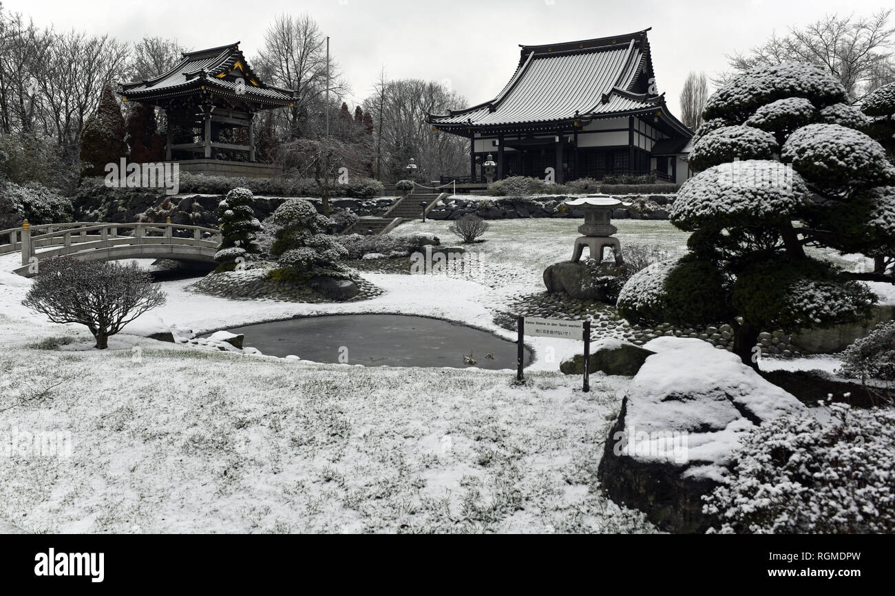 Garden Japanese Garden House Snow Stockfotos Garden Japanese