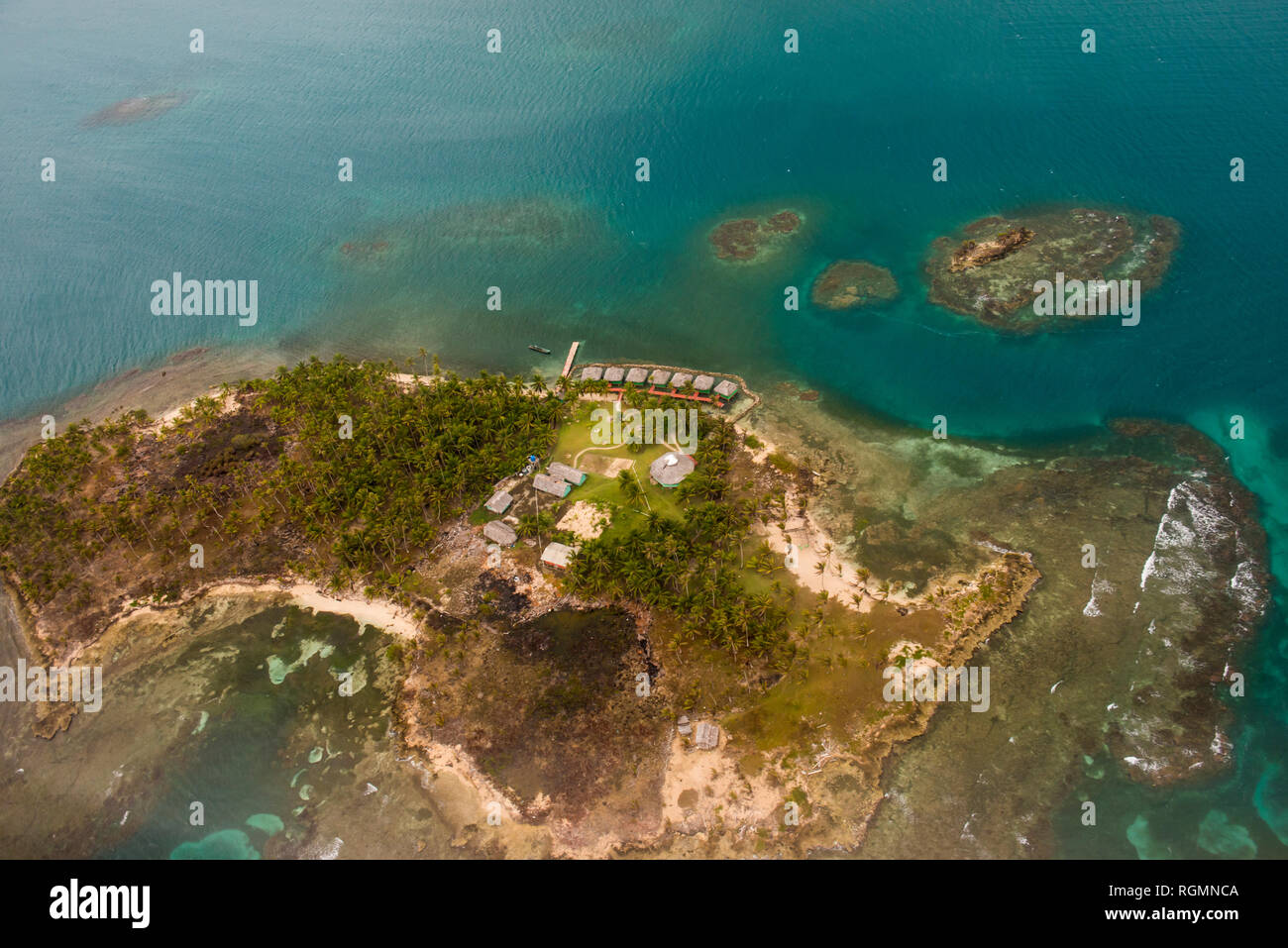 Panama San Blas Inseln, Kuna Yala, Luftaufnahme der Insel Stockfoto