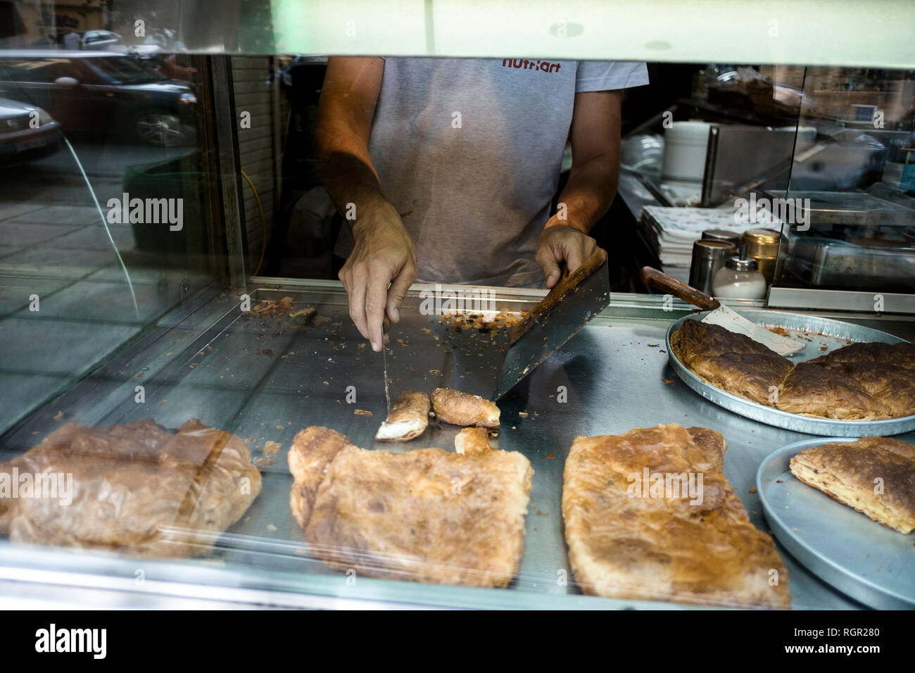 Traditionelle Bougatsa pie Store' Bantis" in Thessaloniki Stockfoto