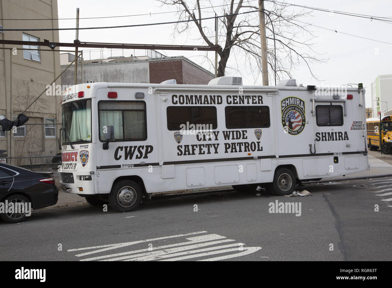 Patrol Fahrzeug Command Center der privaten Sicherheitsfirma für die Orthodoxe jüdische Gemeinde in Brooklyn, NY, bekannt als Shmira. Stockfoto