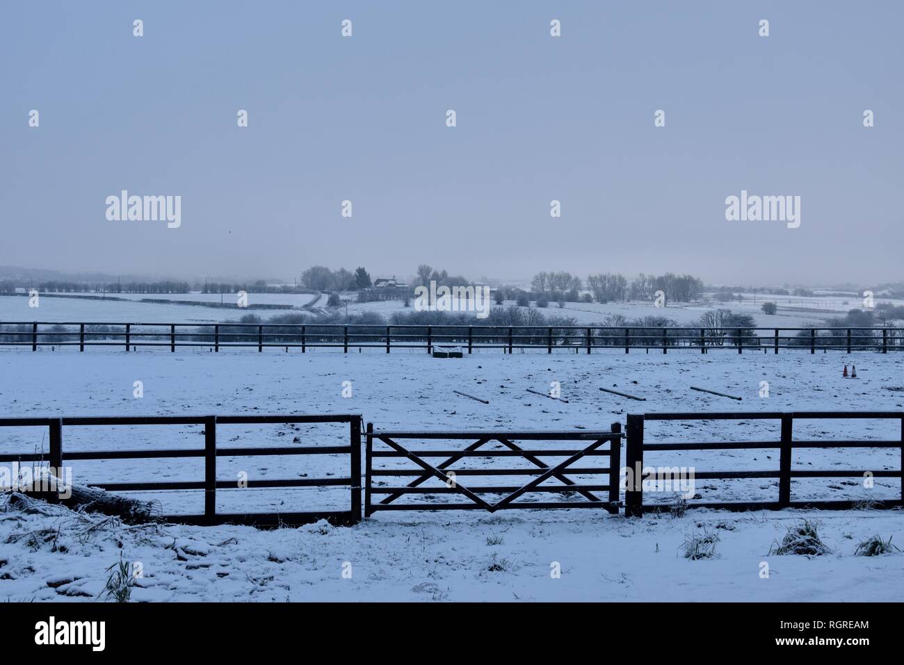 Schnee fällt in England und Schottland. Winter Wetter. Reisen Unterbrechungen. Stockfoto