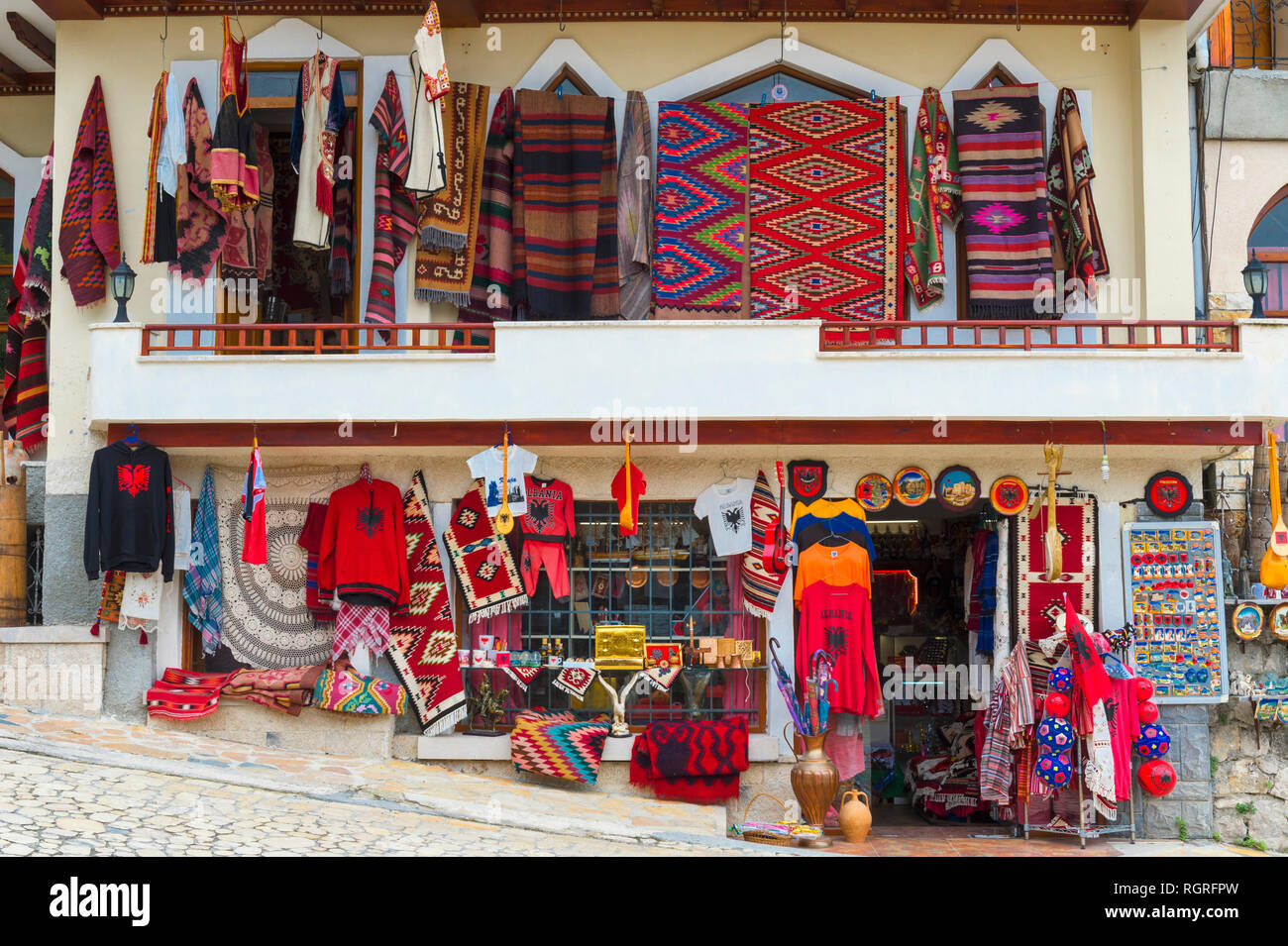 Osmanische Basar und Holzhäuser, Puntarenas, Albanien Stockfoto