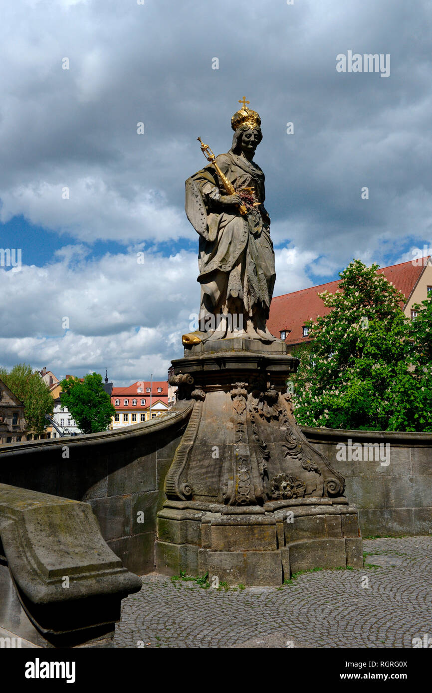 Statue der Kaiserin Kunigunde, untere Brücke, Bamberg, Oberfranken, Bayern, Deutschland, Europa, Heilige, untere Brücke Stockfoto