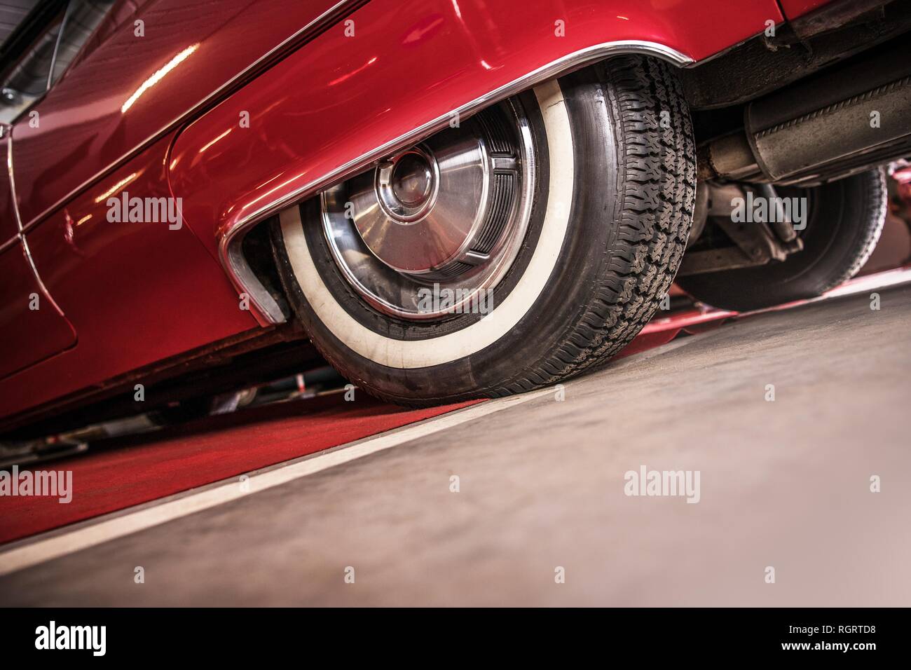 Classic Car Hinterachsfederung Nahaufnahme. Automobilindustrie. Stockfoto