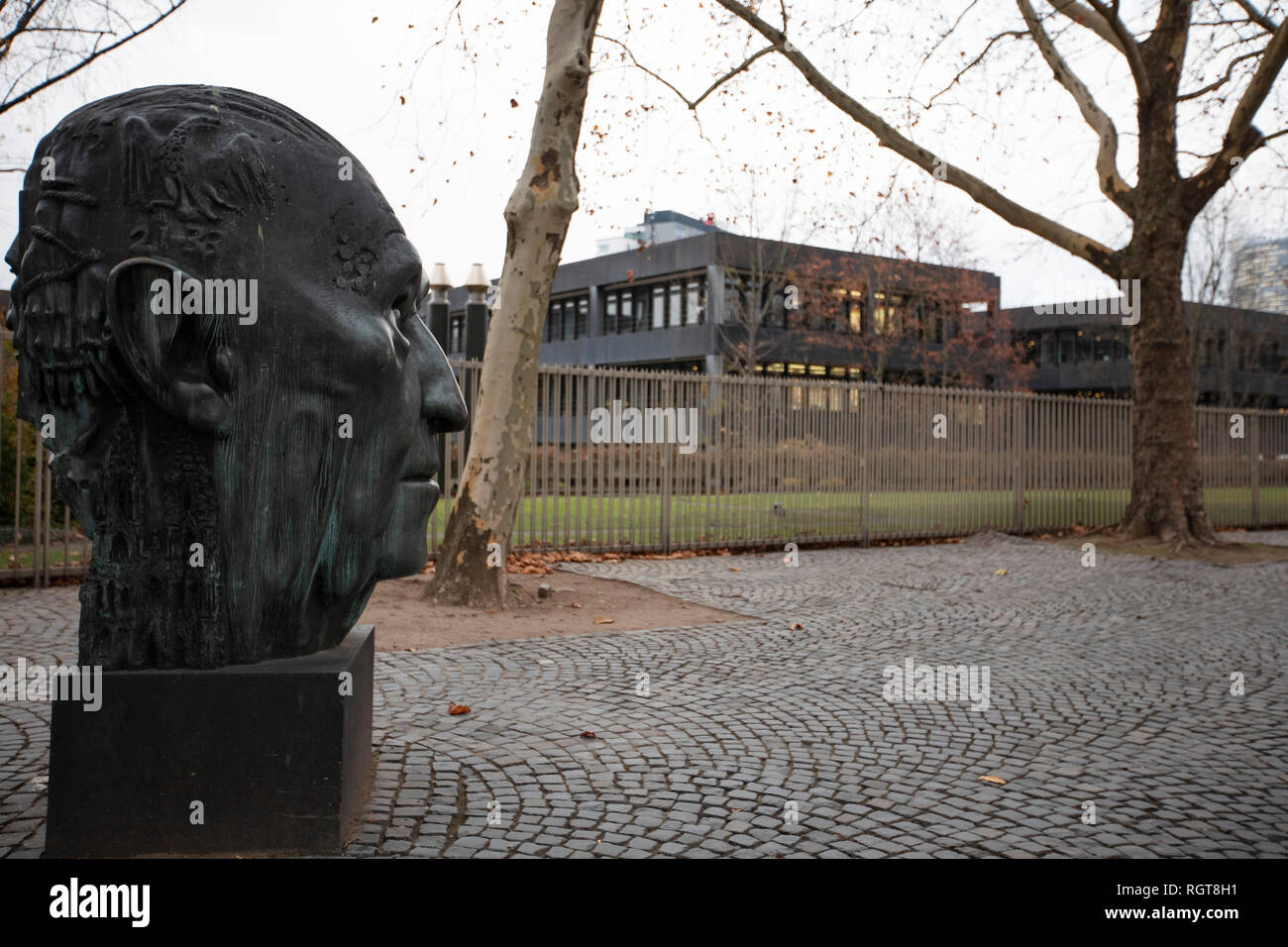 Statue Konrad Adenauer. Stockfoto