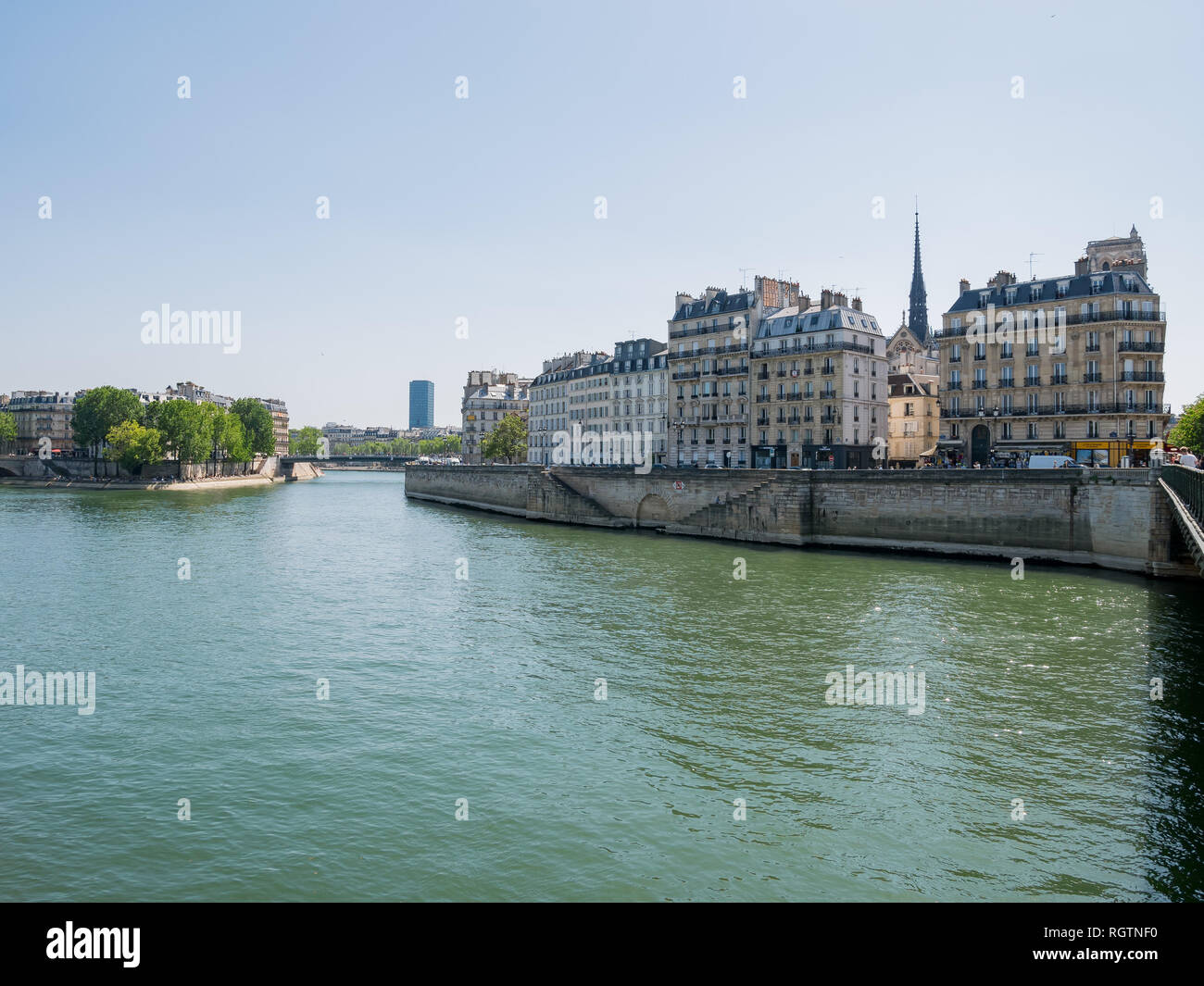 Schöne Stadtbild mit der berühmten Seine riverat Paris, Frankreich Stockfoto
