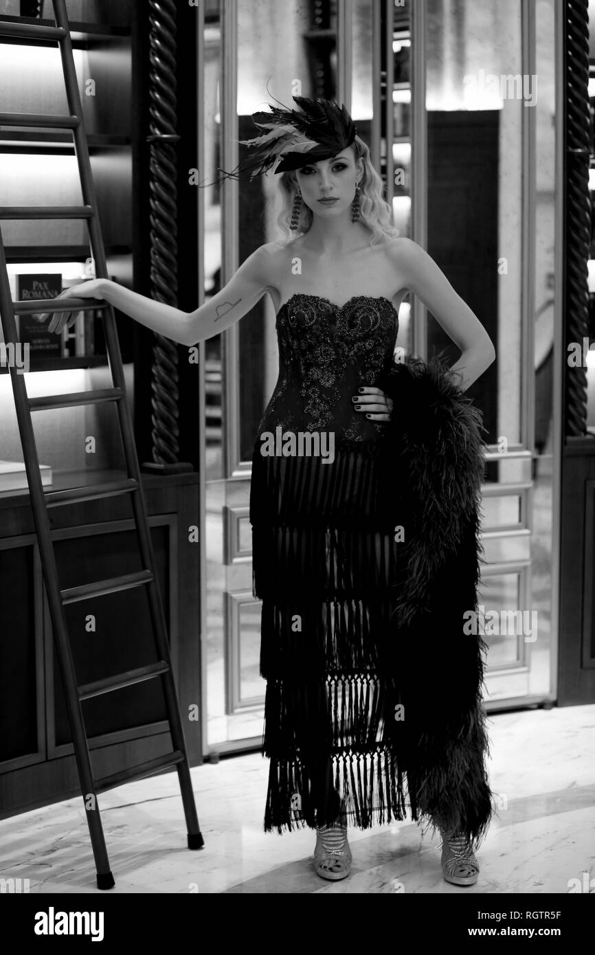 Rom, Italien, 26. Januar 2018: Ein model präsentiert eine Kreation aus der Kapsel Sammlung vom italienischen Designer Anton Giulio Grande während Alta Roma Stockfoto