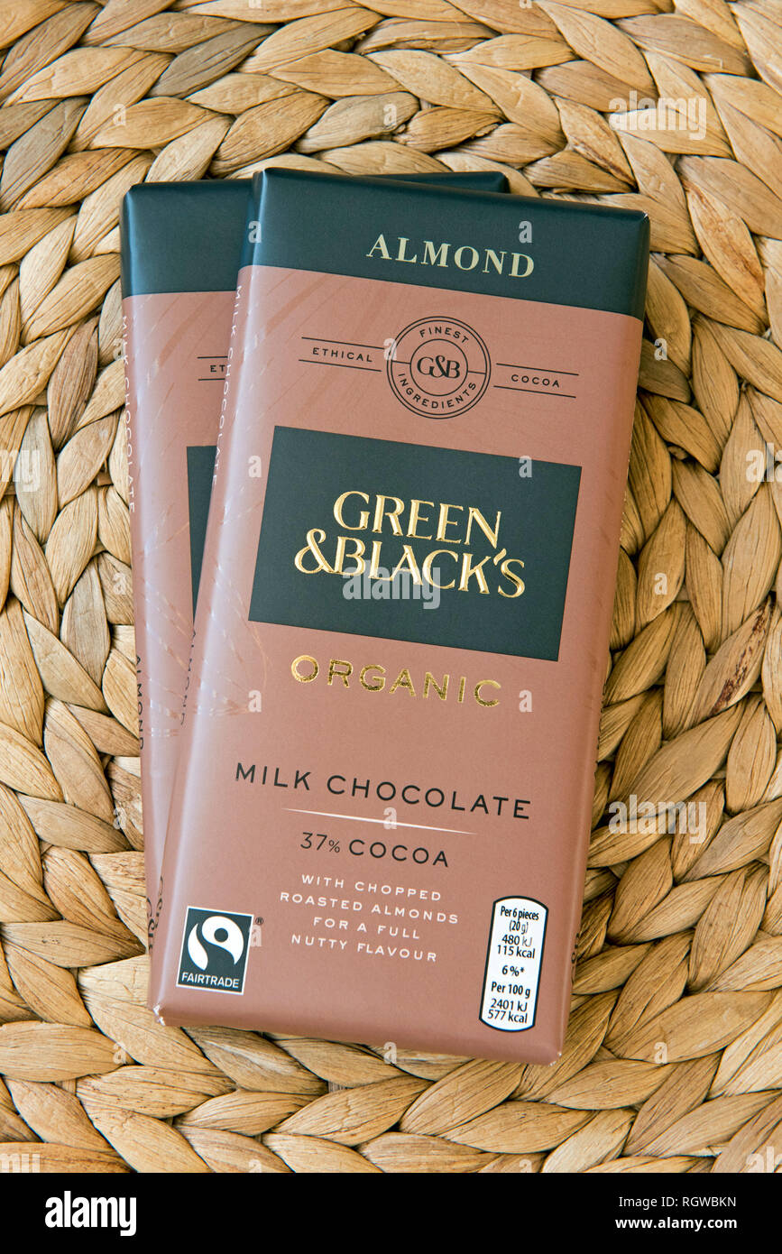 Zwei Bars von organischen Schokolade Grün & Schwarz Stockfoto