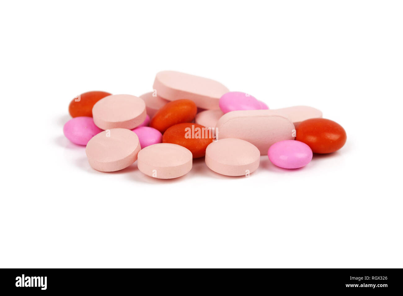 Vitamine Pillen und Tabletten auf weißem Hintergrund Stockfoto