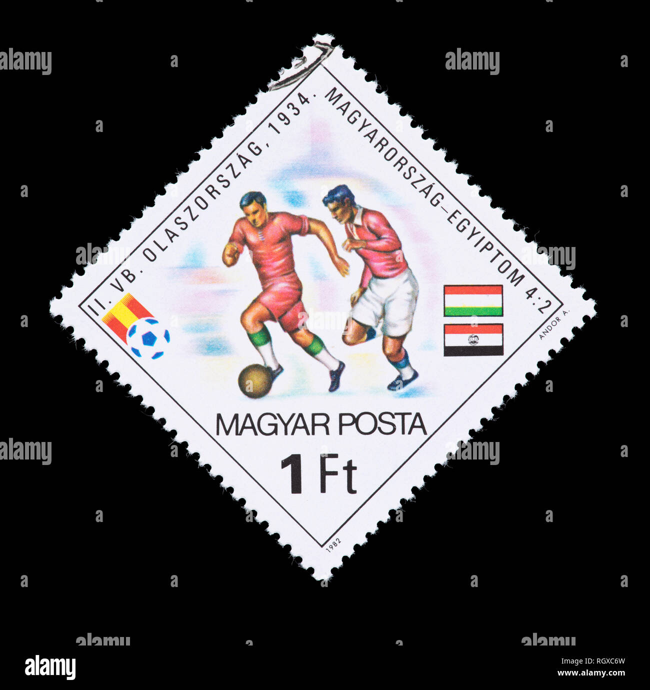 Briefmarke aus Ungarn Darstellung seiner Fußball-Nationalmannschaft gegen die anderen WM-Teams für die WM 1982 (Fußball oder Football) Stockfoto