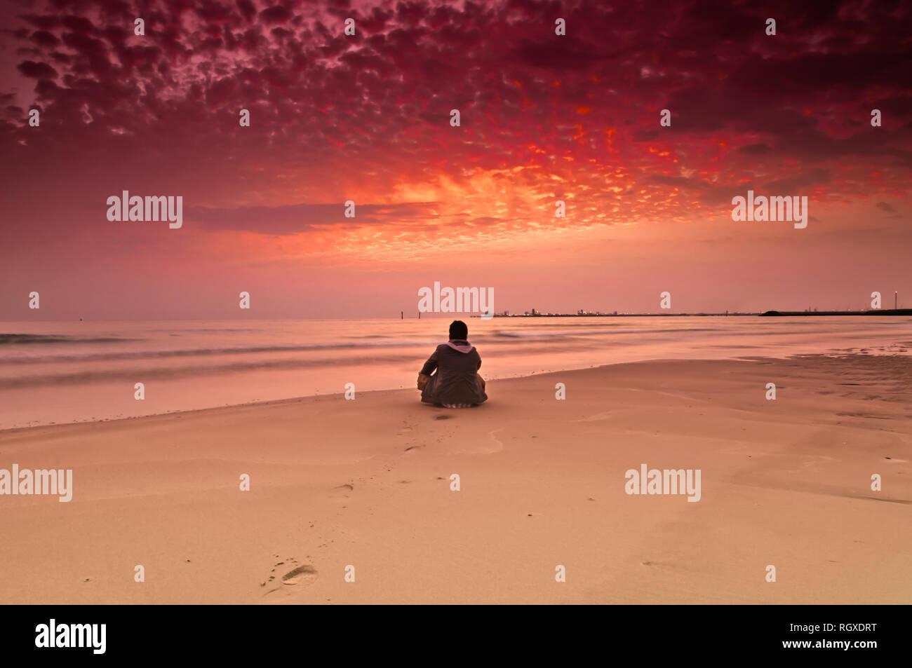 Selbst Geschossen warten auf Sonnenaufgang Stockfoto