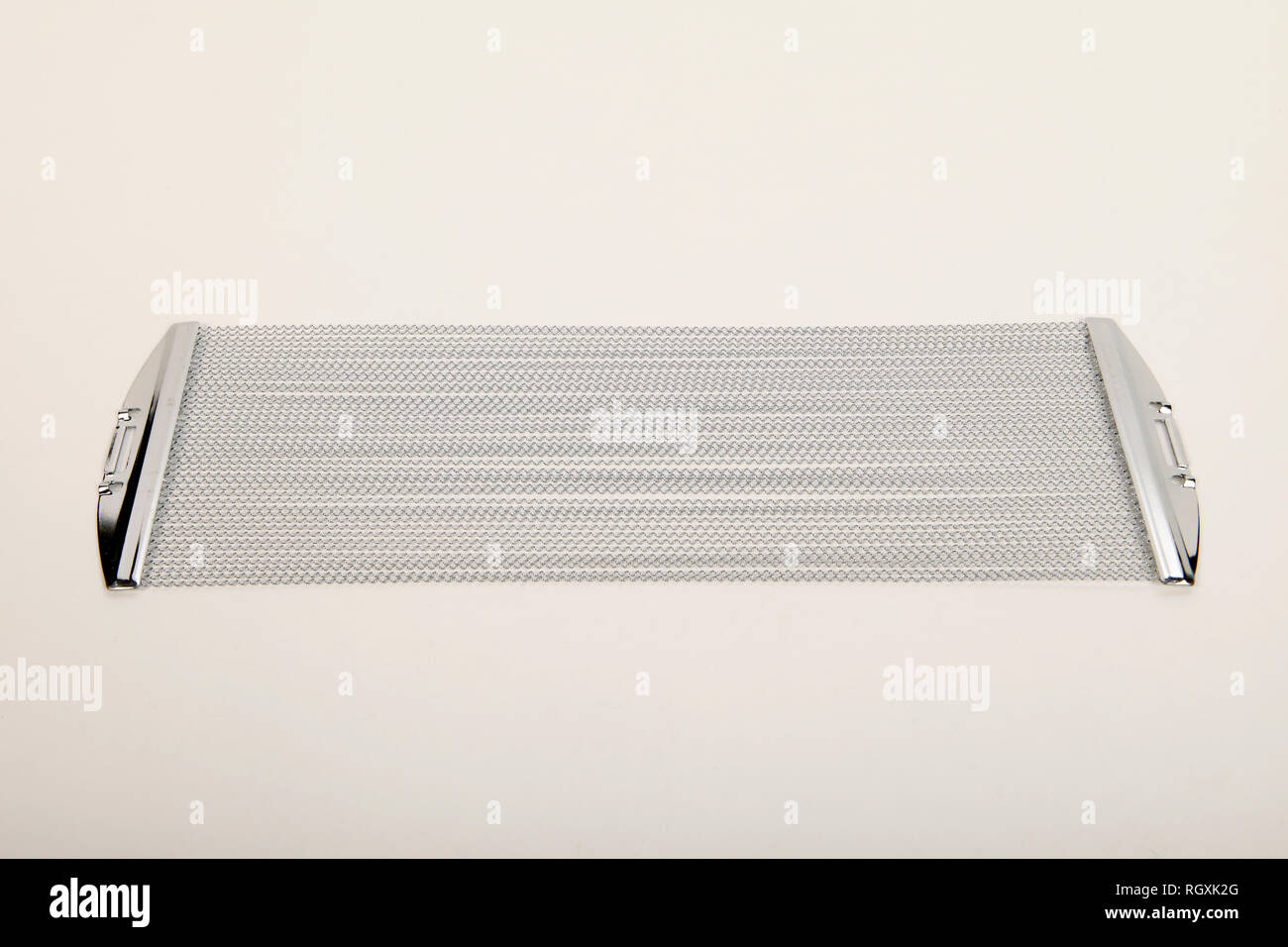 Große Snare Wires drum die Klangcharakteristik des Instrumentes vornehmen. Stockfoto