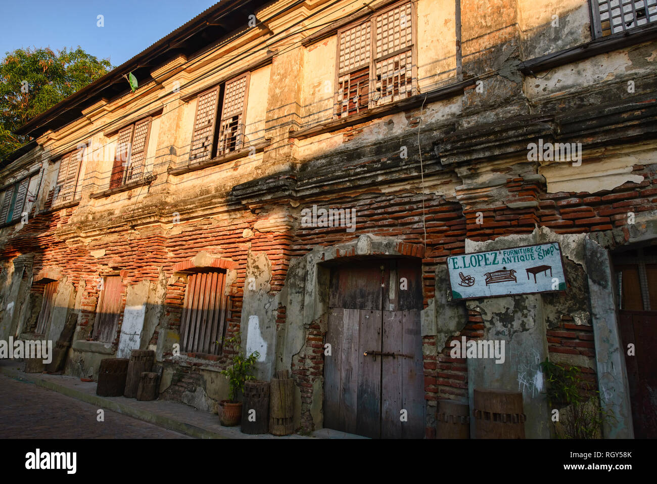 Historische gepflasterten Calle Crisologo, Vigan, Ilocos Sur, Philippinen Stockfoto