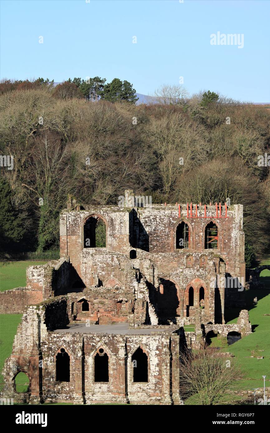 UK Furness Abbey, Barrow In Furness, Cumbria. Blick Richtung Furness Abbey. Furness Halbinsel. Stockfoto