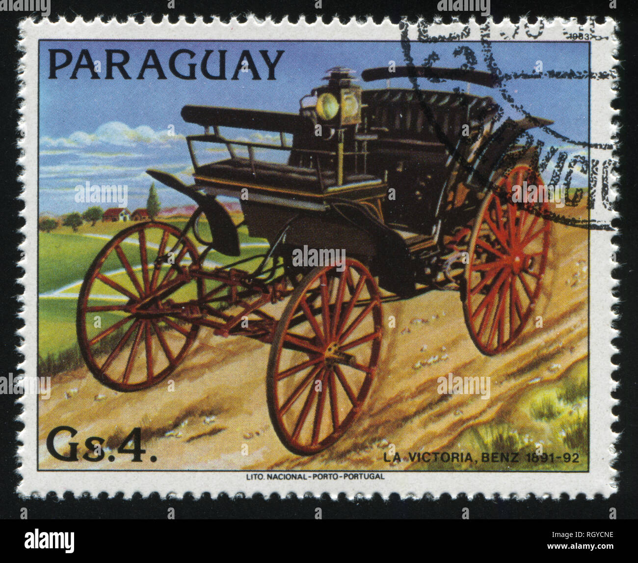 Russland KALININGRAD, 22. APRIL 2017: Briefmarke von Paraguay gedruckt, zeigt retro Auto, ca. 1983 Stockfoto