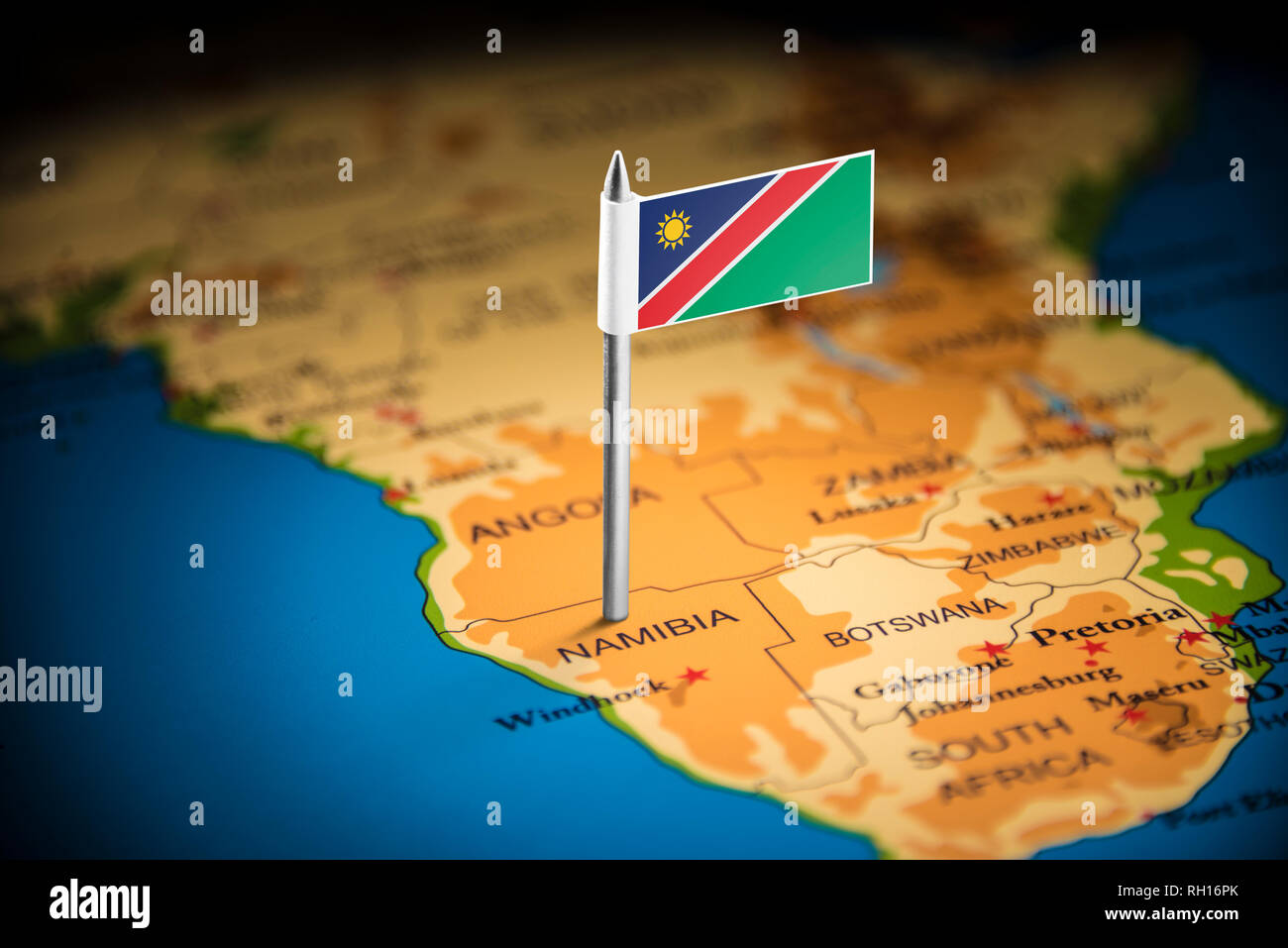 Namibia, die mit einem Fähnchen auf der Karte Stockfoto