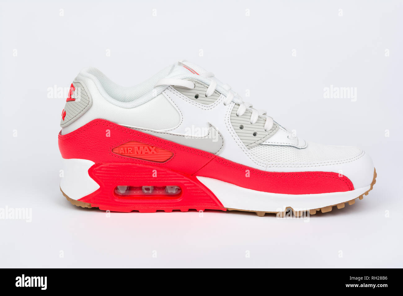 Nike Air Stockfotos und bilder Kaufen Alamy Nike Sportswear Air Max Tavas (GS) Kinderschuhe RotWeißRot