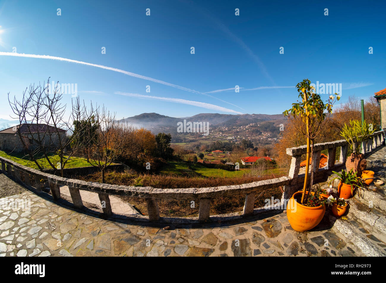 Panoramaaussicht, Dorf Arcos de Valdevez. Viana do Castelo, Region Alto Minho. Nördlichen Portugal, Europa Stockfoto