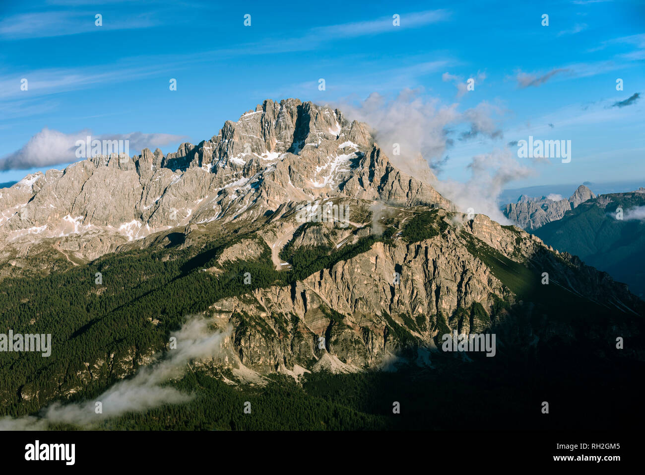 Faloria Berglandschaft vom Gipfel der Punta Fiames gesehen, in Norditalien Stockfoto