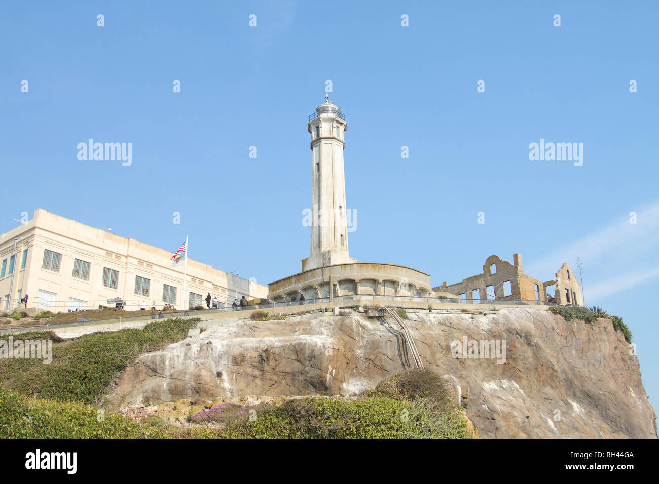 Alcatraz Island Lighthouse, warden Haus- und Verwaltungsgebäude, die Bucht von San Francisco, Kalifornien, USA Stockfoto