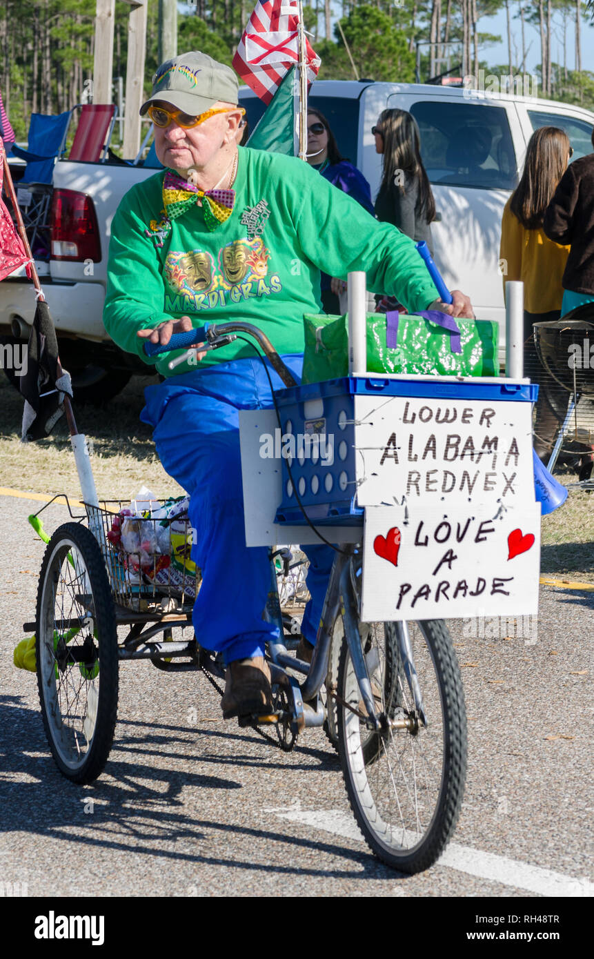 Die Krewe de La Dauphine Parade rollten durch Dauphin Island, Alabama, Jan. 17, 2015, offiziell zum Auftakt des Mobile Mardi Gras Saison. Stockfoto