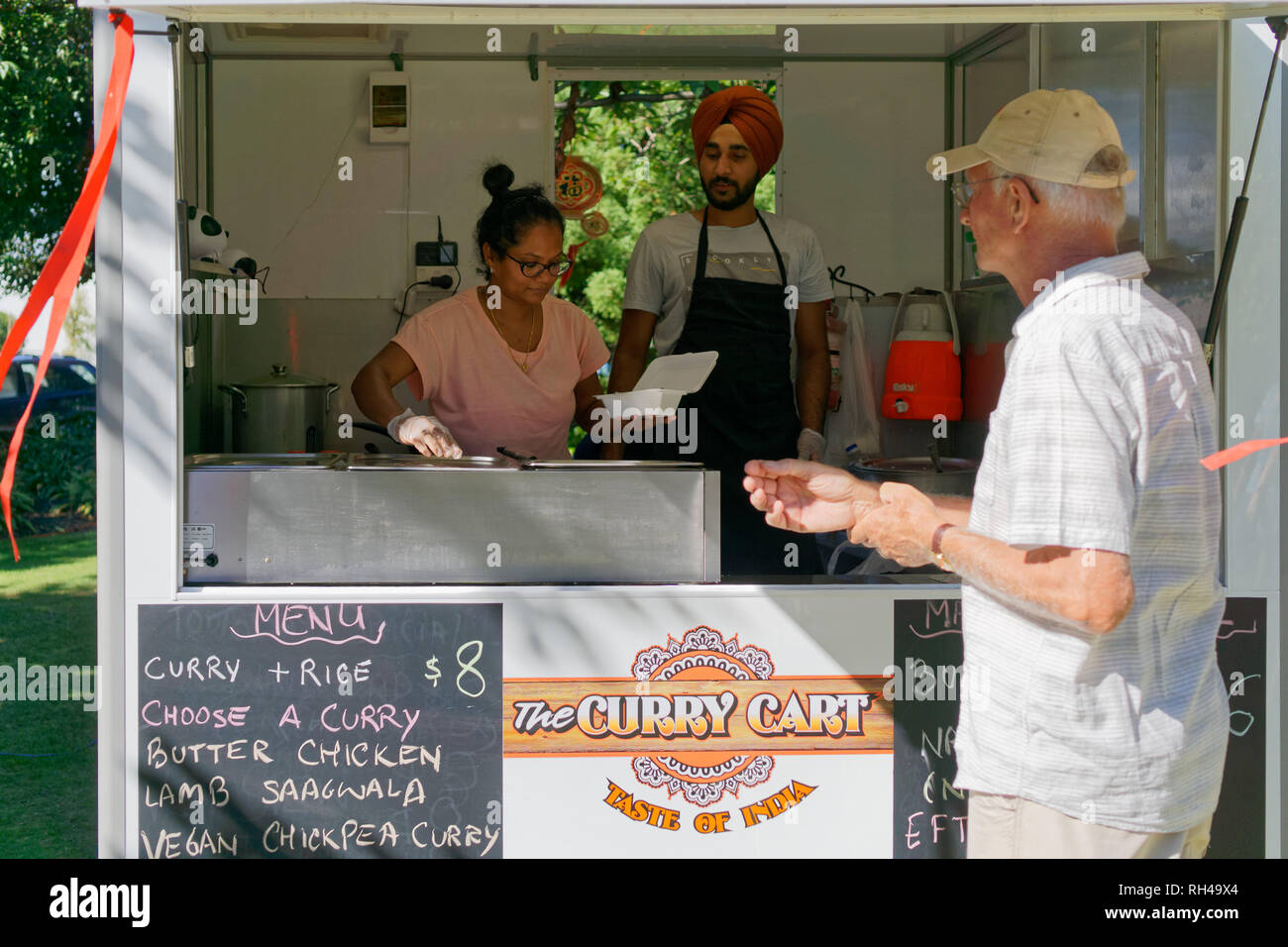 Curry Warenkorb Lebensmittelmarkt an einem asiatischen Food Festival mit Essen Marktstände, Neuseeland. Stockfoto