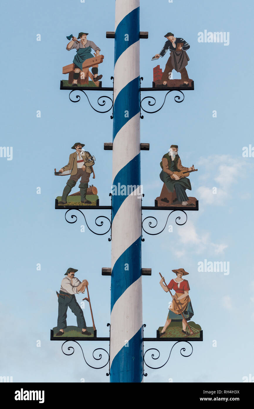 Maibaum witzig