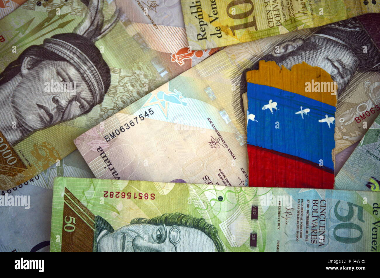 Venezolanische Geld, Konzept der Venezolanischen Wirtschaftskrise. Stockfoto