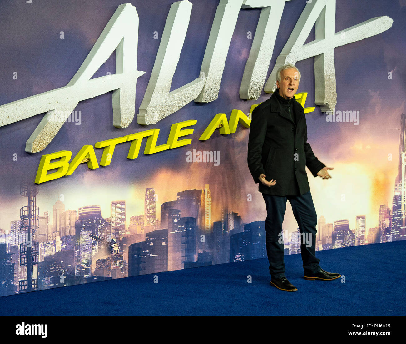 James Cameron besucht die Weltpremiere von "Alita: Battle Angel' im Odeon Leicester Square. Stockfoto
