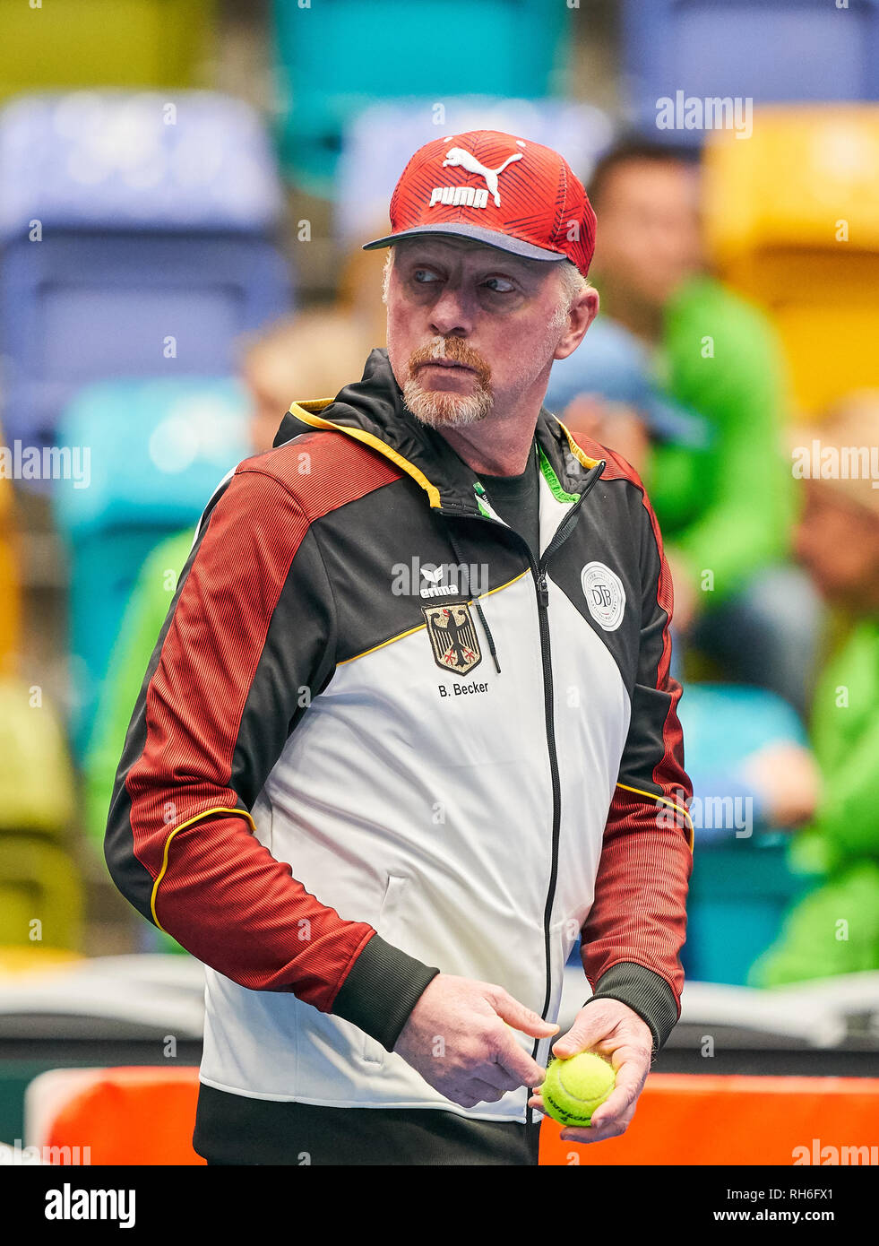 Frankfurt am Main, Deutschland. 01 Feb, 2019. Boris Becker, DTB-Leiter der Mens Tennis, halbe Größe, Porträt, in einer Schulung, Training vor dem Spiel Deutschland - UNGARN Qualifier Runde Mens Tennis Davis Cup in Frankfurt, Deutschland, 01. Februar 2019 Saison 2018/2019, Kredit: Peter Schatz/Alamy leben Nachrichten Stockfoto