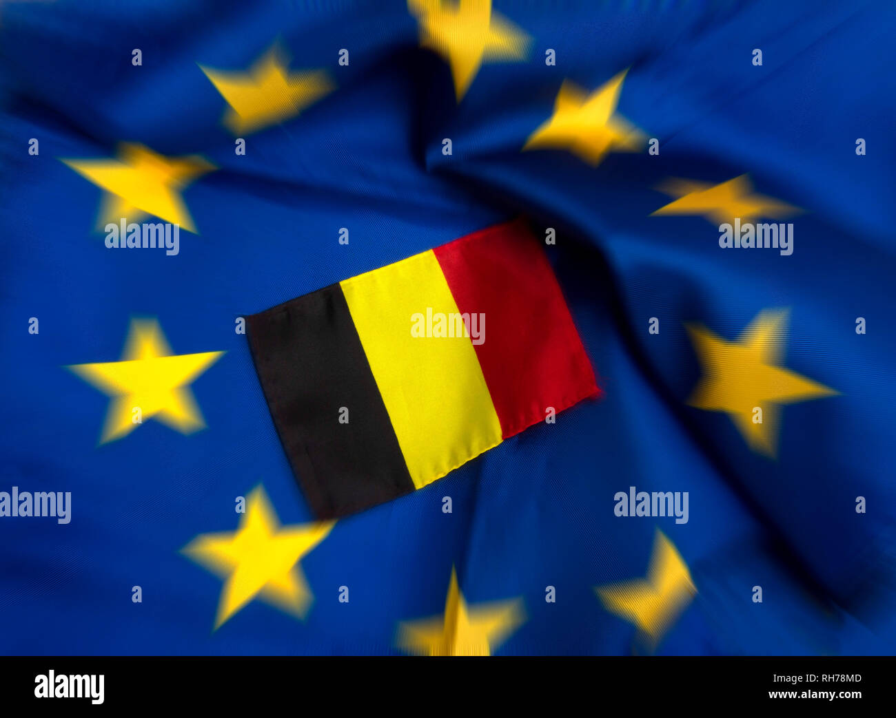 Flaggen der Europäischen Union und Belgien Stockfoto