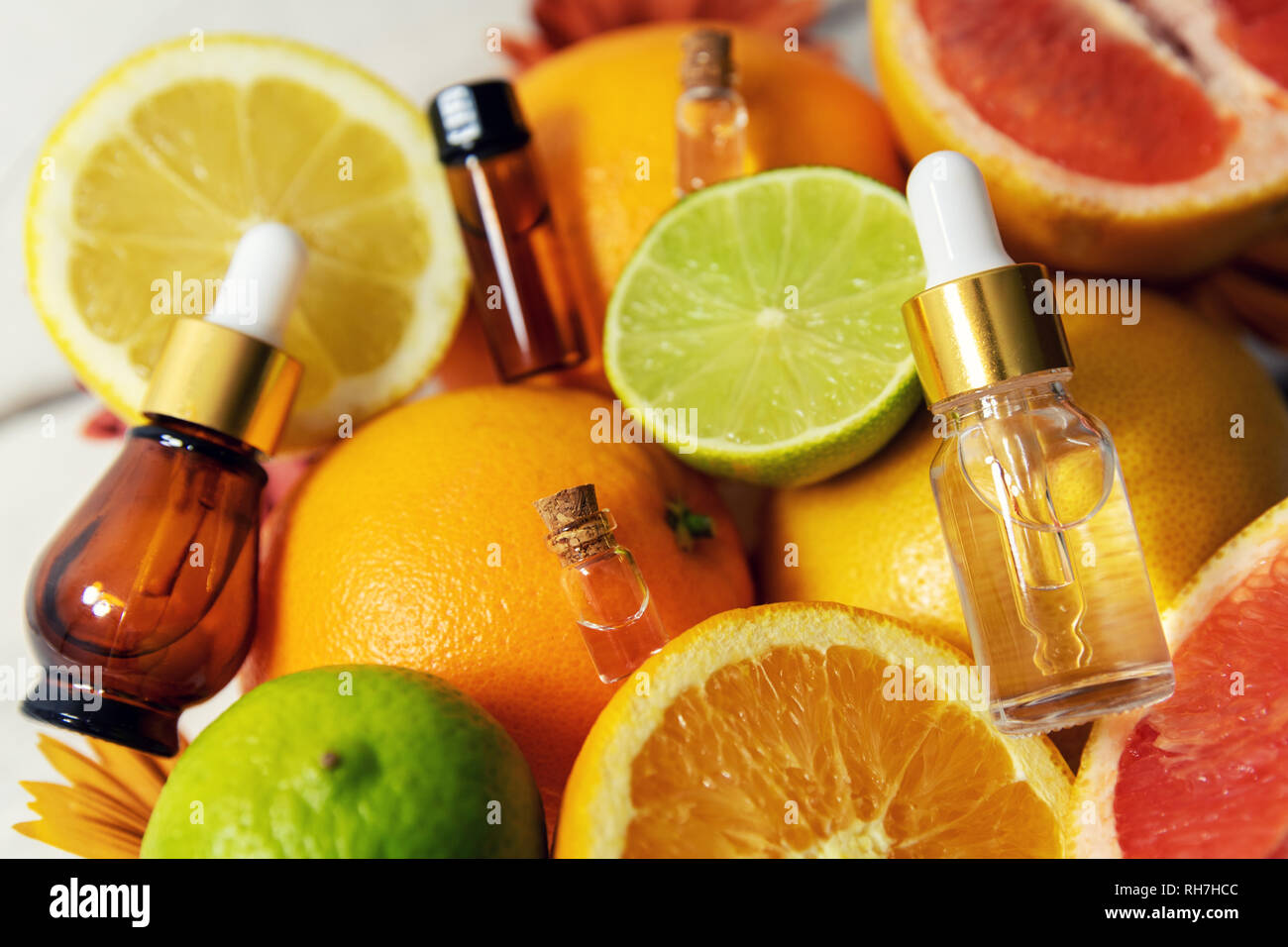 Zitrusfrüchte ätherische Öle und Kosmetika Stockfoto