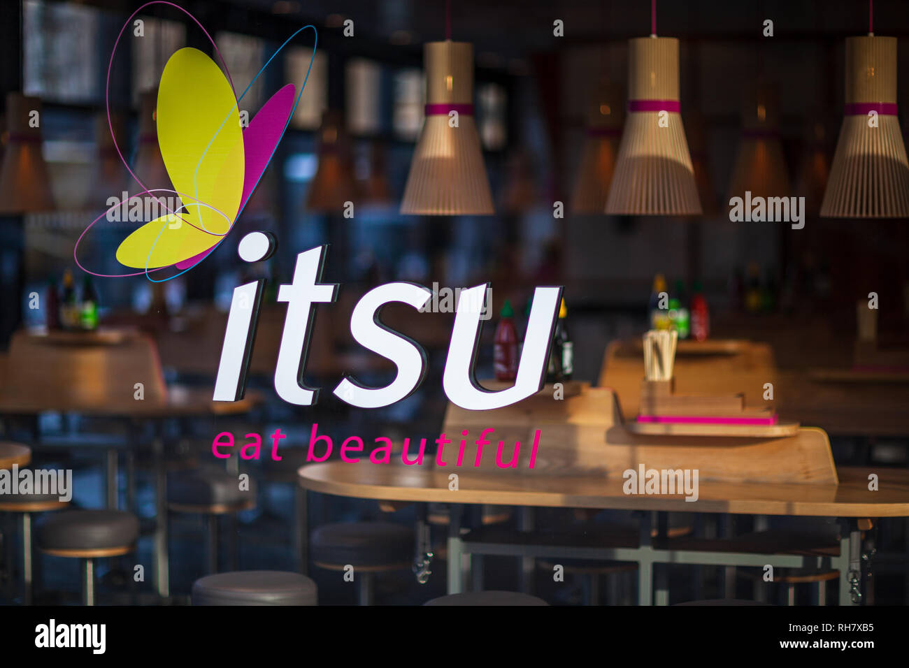 ITSU London - Zeichen auf einem ITSU asiatischen Stil fast food Restaurant in London, Großbritannien Stockfoto