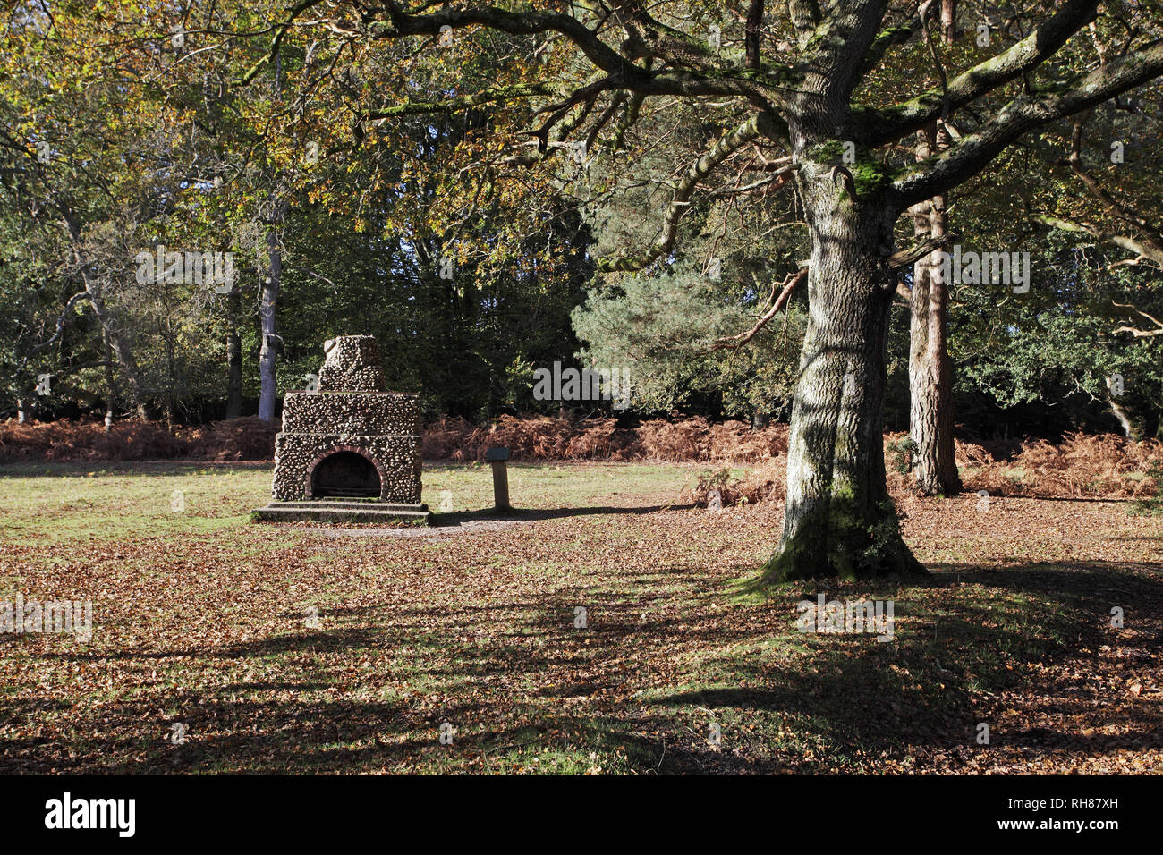 Bleibt der Portugiesischen cookhouse Kamin von der portugiesischen Armee Camp während des Ersten Weltkrieges Millersford New Forest National Park Hampshire Stockfoto