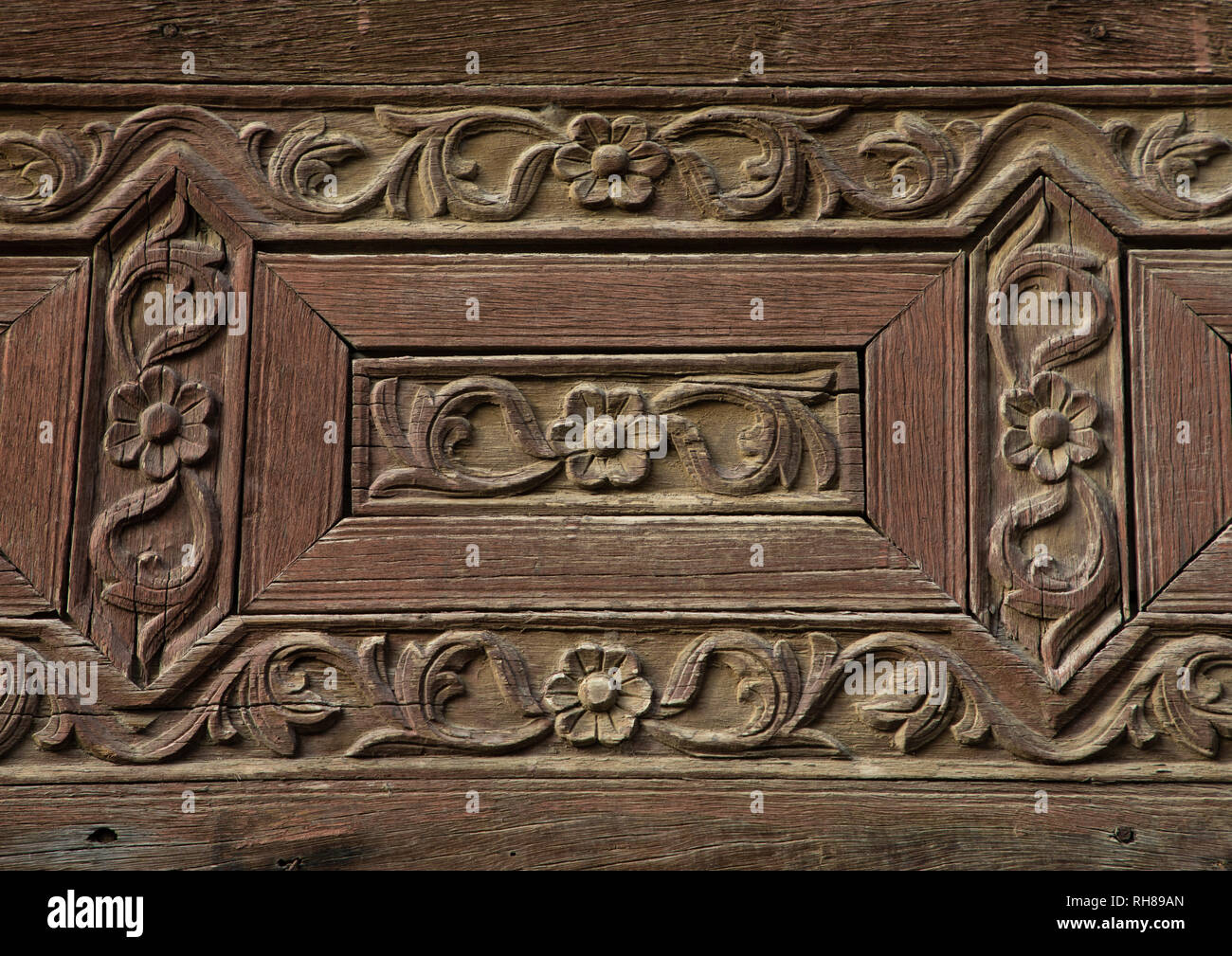 Detail eines hölzernen mashrabiya eines alten Hauses in al-Balad Viertel, Mekka Provinz, Jeddah, Saudi-Arabien Stockfoto