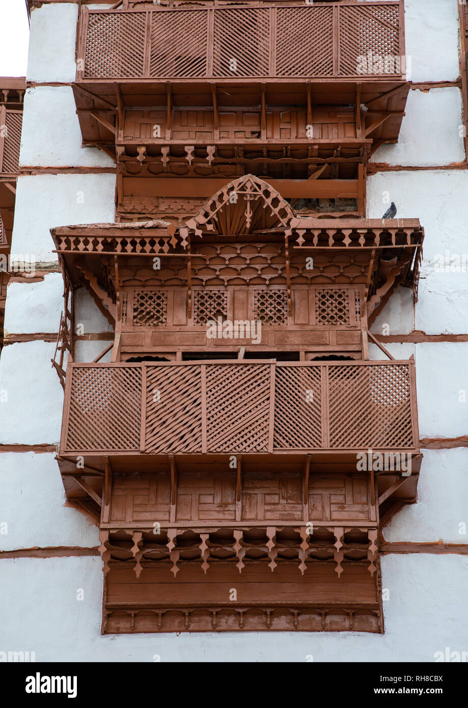 Holz- mashrabiya eines alten Hauses in al-Balad Viertel, Mekka Provinz, Jeddah, Saudi-Arabien Stockfoto